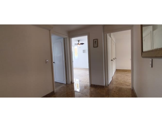 Apartamento de 4 alcobas en arriendo en Patio Bonito, Medellín, 170 m² · foto 12 de 23