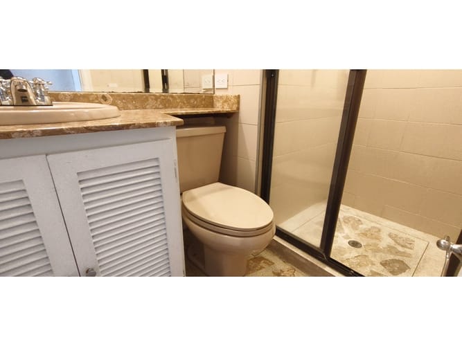 Apartamento de 4 alcobas en arriendo en Patio Bonito, Medellín, 170 m² · foto 14 de 23