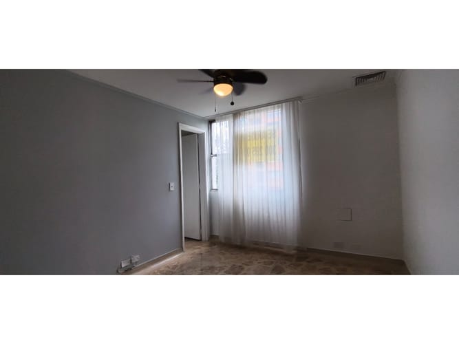 Apartamento de 4 alcobas en arriendo en Patio Bonito, Medellín, 170 m² · foto 16 de 23