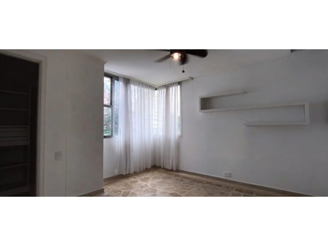 Apartamento de 4 alcobas en arriendo en Patio Bonito, Medellín, 170 m² · foto 17 de 23