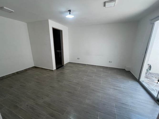 Casa de 10 alcobas en venta en Cañaveralejo, Cali, 335 m² · foto 6 de 23