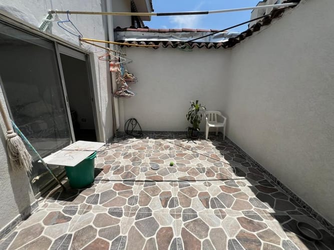 Casa de 10 alcobas en venta en Cañaveralejo, Cali, 335 m² · foto 9 de 23
