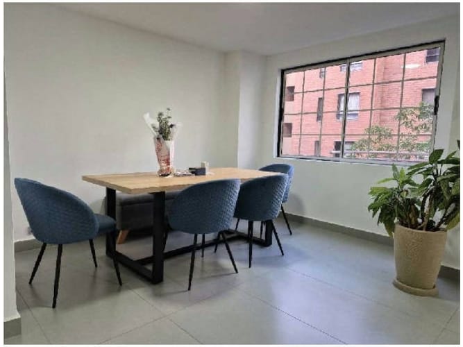 Apartamento de 3 alcobas en venta en Oviedo, Medellín, 145 m² · foto 11 de 19