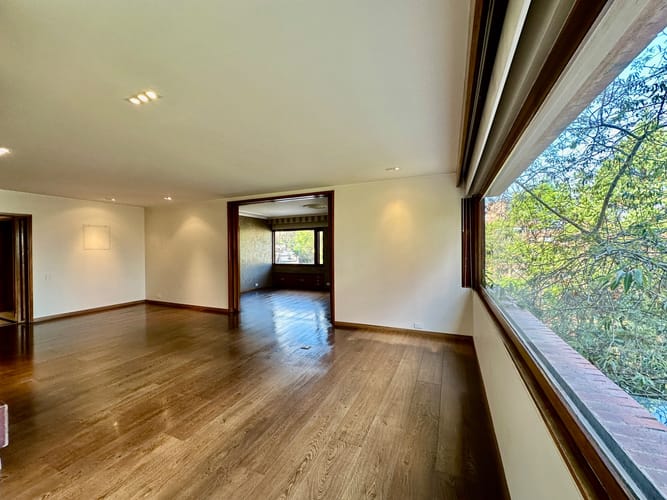 Apartamento de 3 alcobas en venta en Los Rosales, Bogotá, 287 m² · foto 6 de 24