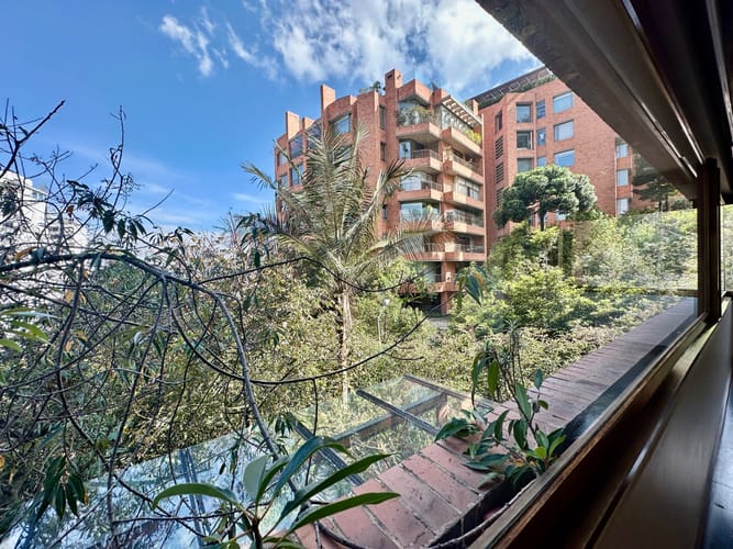 Apartamento de 3 alcobas en venta en Los Rosales, Bogotá, 287 m² · foto 8 de 24