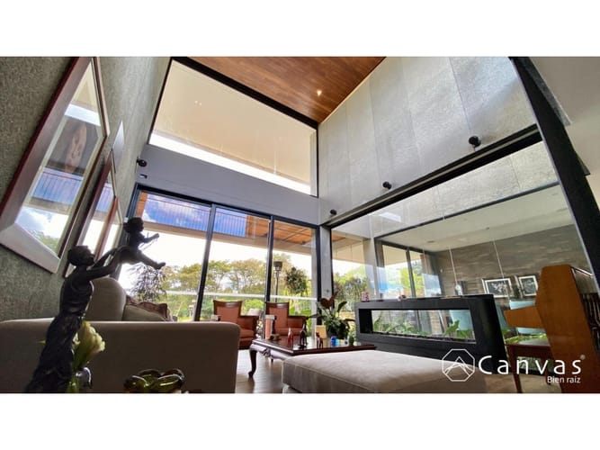 Casa de 4 alcobas en venta en Las Palmas, Envigado, 455 m² · foto 4 de 21