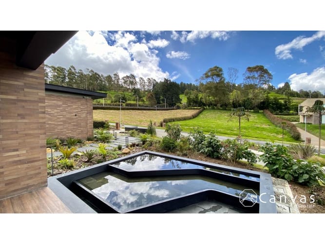 Casa de 4 alcobas en venta en Las Palmas, Envigado, 455 m² · foto 15 de 21