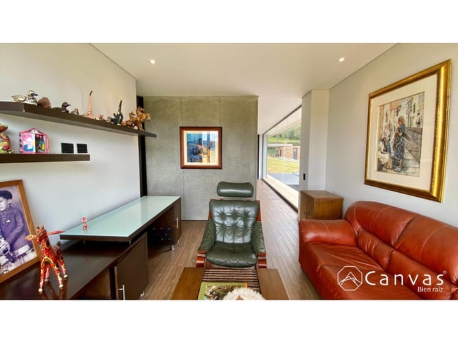 Casa de 4 alcobas en venta en Las Palmas, Envigado, 455 m² · foto 17 de 21