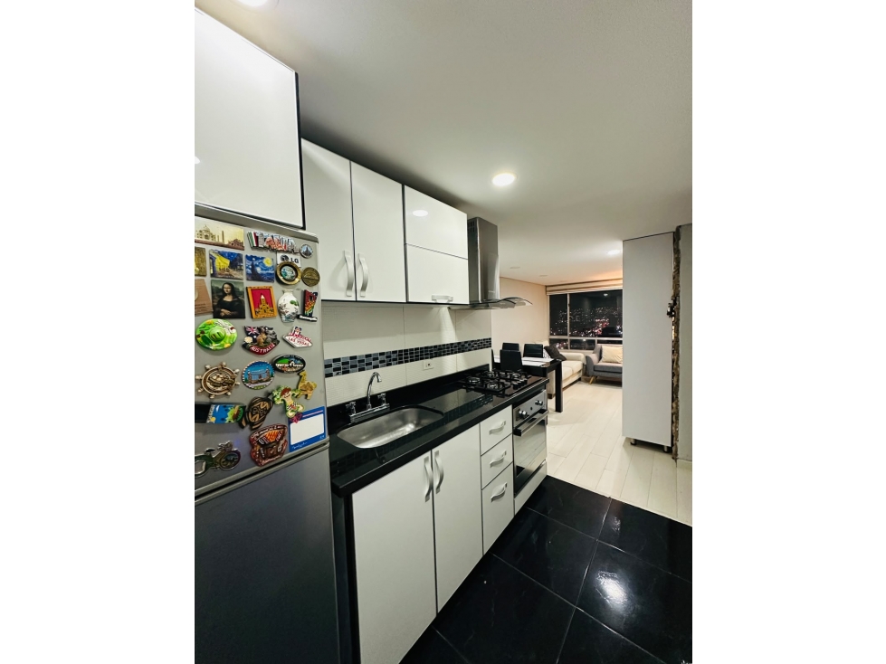 Apartamento en venta en Madelena, Bogotá · foto 7 de 17
