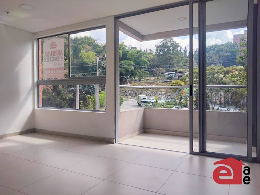 Apartamento en venta en Loma Del Escobero, Envigado · foto 2 de 14