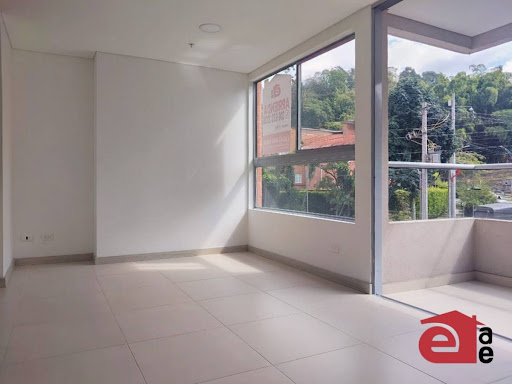 Apartamento en venta en Loma Del Escobero, Envigado · foto 3 de 14