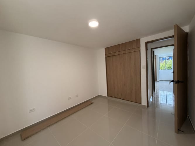 Apartamento de 3 alcobas en venta en Pampa Linda, Cali · foto 9 de 12