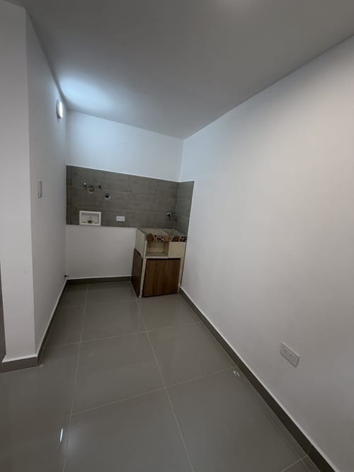 Apartamento de 3 alcobas en venta en Pampa Linda, Cali · foto 11 de 12