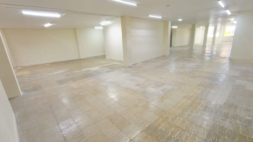 Bodega en arriendo en Belén, Medellín, 330 m² · foto 7 de 11