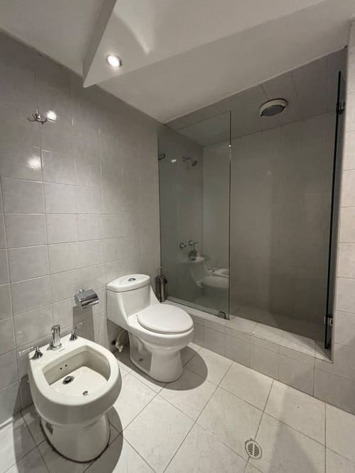 Apartamento de 3 alcobas en arriendo en Los Rosales, Bogotá, 306 m² · foto 16 de 22