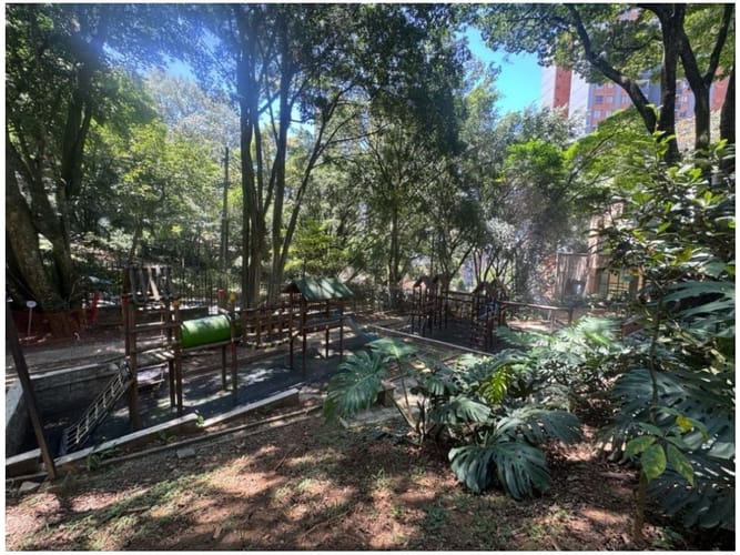 Apartamento de 3 alcobas en venta en La Florida, Medellín, 151 m² · foto 15 de 19