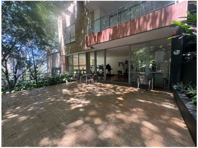 Apartamento de 3 alcobas en venta en La Florida, Medellín, 151 m² · foto 16 de 19