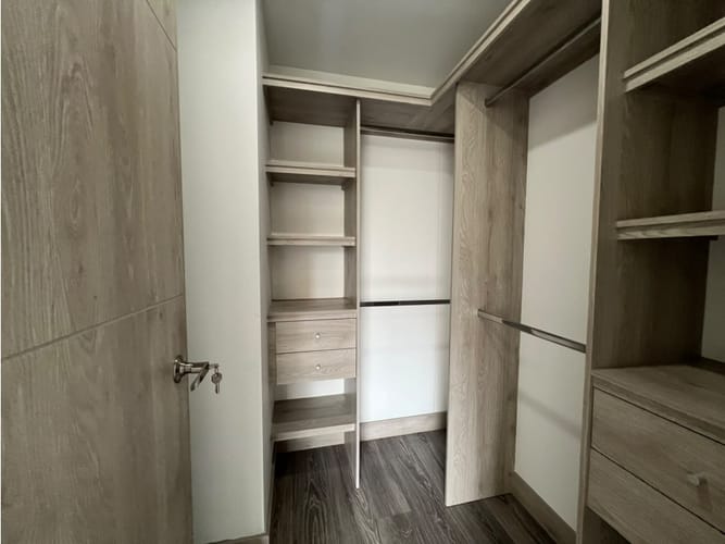 Apartamento de 3 alcobas en arriendo en Loma El Atravesado, Envigado, 97 m² · foto 9 de 14