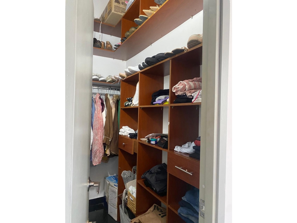 Apartamento en venta en Loma Del Esmeraldal, Envigado · foto 9 de 19