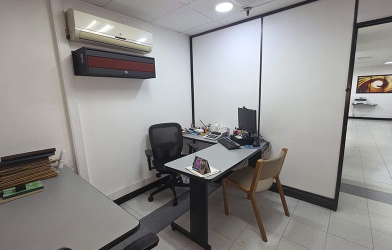 Local en venta en La Candelaria, Medellín, 247 m² · foto 11 de 24
