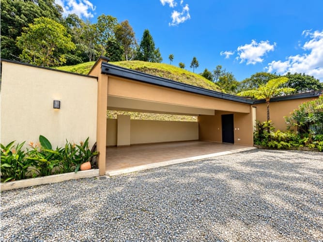 Casa de 5 alcobas en venta en Las Palmas, Envigado, 555 m² · foto 5 de 24