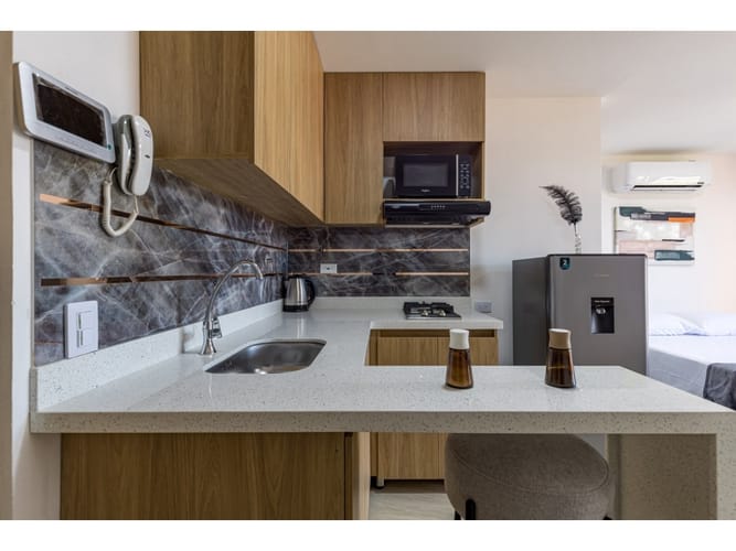 Apartaestudio en venta en Belén Rosales, Medellín, 28 m² · foto 2 de 12