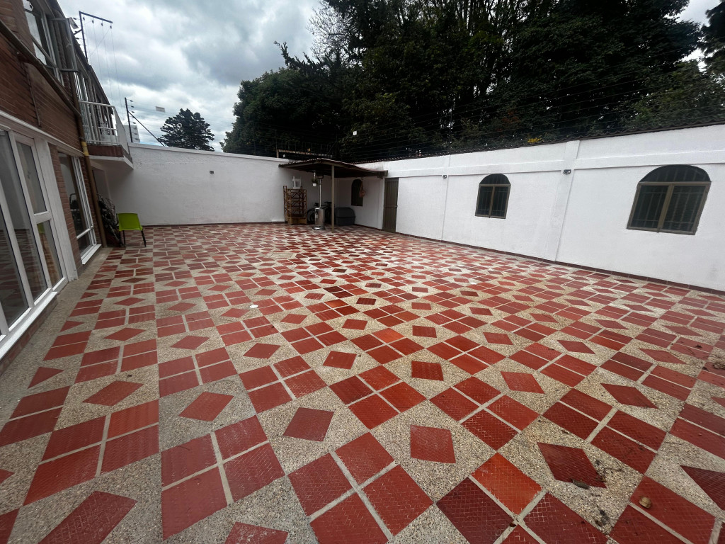 Casa en venta en Niza, Bogotá · foto 4 de 24