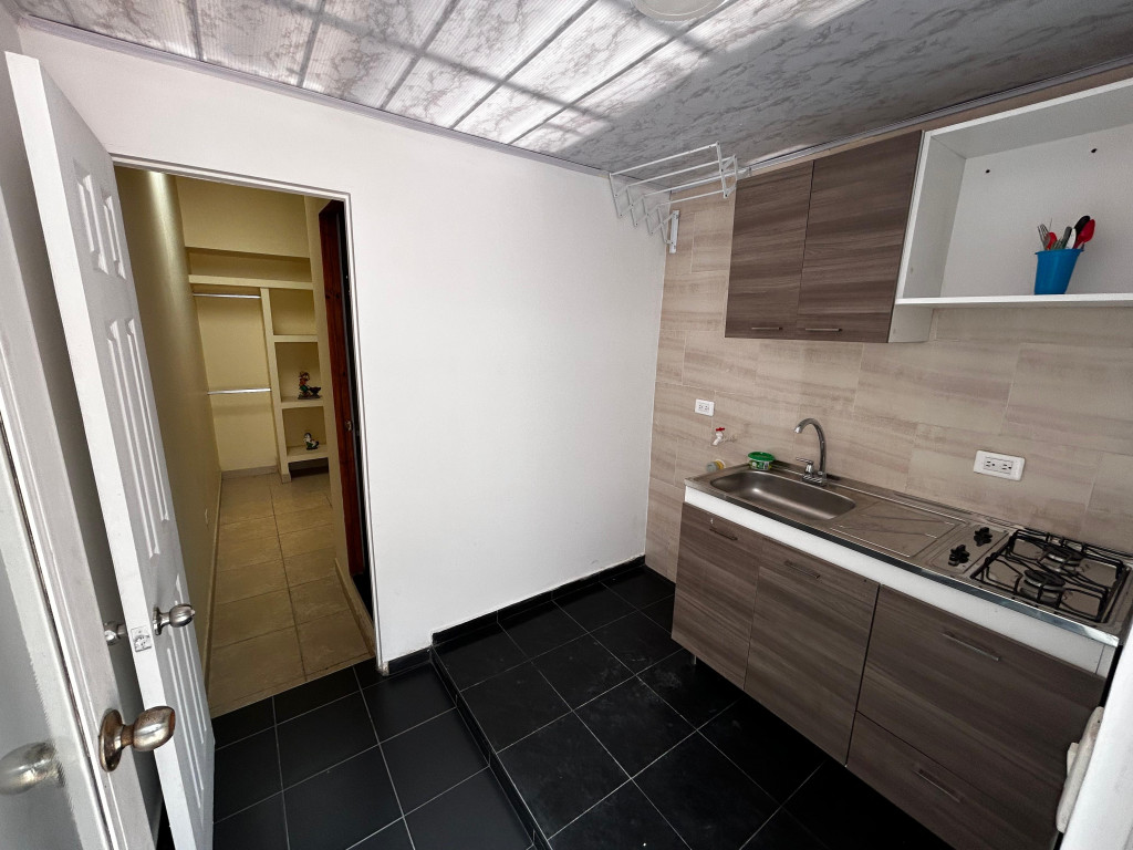 Casa en venta en Niza, Bogotá · foto 8 de 24