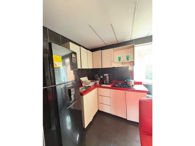 Apartamento de 2 alcobas en arriendo en Laureles, Medellín, 75 m² · foto 3 de 8