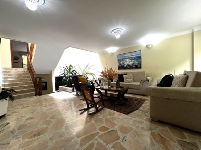 Casa de 5 alcobas en venta en El Ingenio, Cali, 507 m² · foto 2 de 24