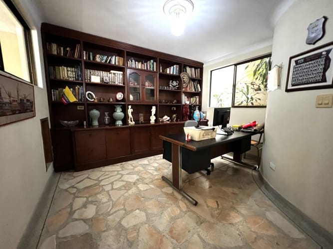 Casa de 5 alcobas en venta en El Ingenio, Cali, 507 m² · foto 8 de 24