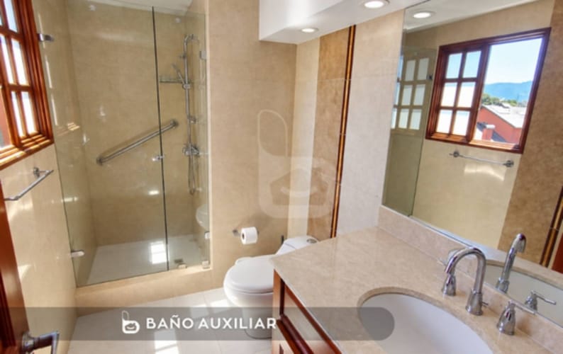 Casa de 3 alcobas en venta en Sotileza, Bogotá, 265 m² · foto 12 de 16