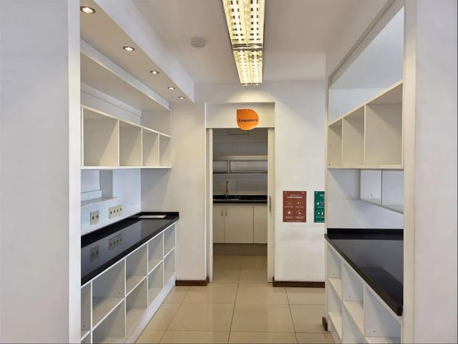 Alquiler - Oficina - Ciudad Vieja · Photo 8