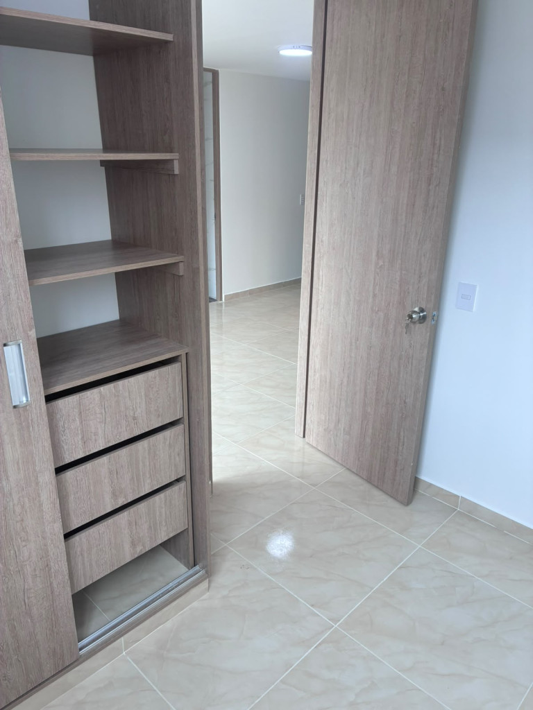 Apartamento en arriendo en Casiano, Floridablanca · foto 9 de 15