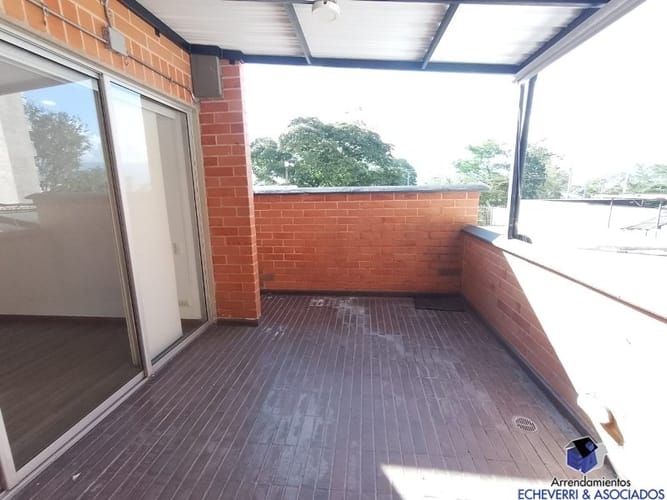 Apartamento de 3 alcobas en arriendo en Zuñiga, Envigado, 140 m² · foto 5 de 12