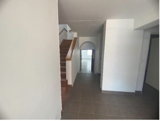 Casa de 5 alcobas en venta en La Cabrera, Bogotá, 215 m² · foto 3 de 9