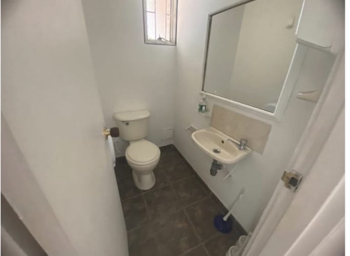 Casa de 5 alcobas en venta en La Cabrera, Bogotá, 215 m² · foto 5 de 9