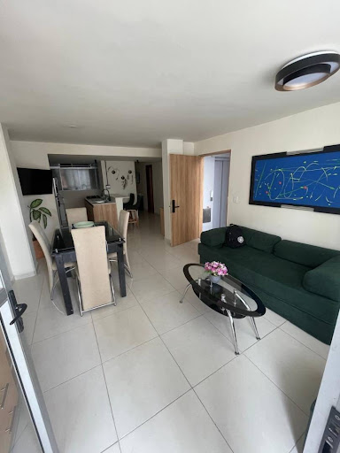 Apartamento en arriendo en Laureles, Medellín · foto 3 de 18