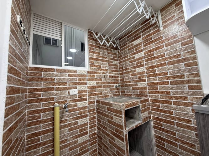 Apartamento de 2 alcobas en venta en Candelaria, 43 m² · foto 4 de 19