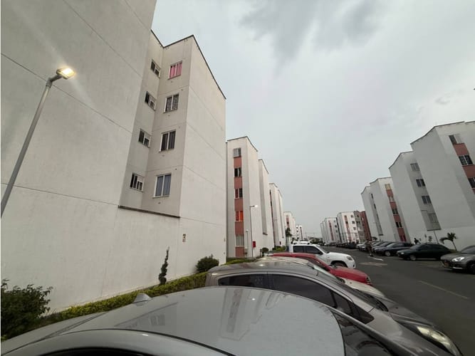 Apartamento de 2 alcobas en venta en Candelaria, 43 m² · foto 14 de 19