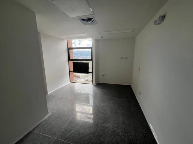 Consultorio en venta en San Diego, Medellín, 33 m² · foto 2 de 10