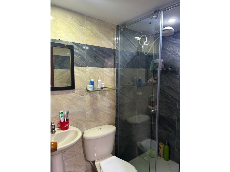 Apartamento en venta en Ismael Perdomo, Bogotá · foto 3 de 11