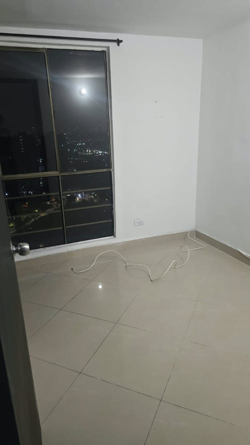 Apartamento de 3 alcobas en arriendo en Rodeo Alto, Medellín, 60 m² · foto 4 de 8