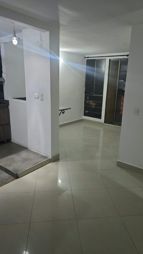 Apartamento de 3 alcobas en arriendo en Rodeo Alto, Medellín, 60 m² · foto 6 de 8