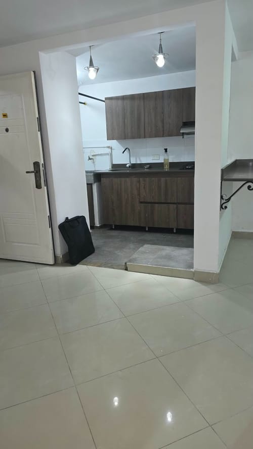 Apartamento de 3 alcobas en arriendo en Rodeo Alto, Medellín, 60 m² · foto 3 de 8
