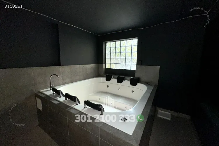 Casa de 7 alcobas en arriendo en Provenza, Medellín, 600 m² · foto 6 de 24