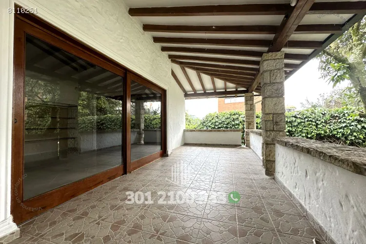 Casa de 7 alcobas en arriendo en Provenza, Medellín, 600 m² · foto 7 de 24