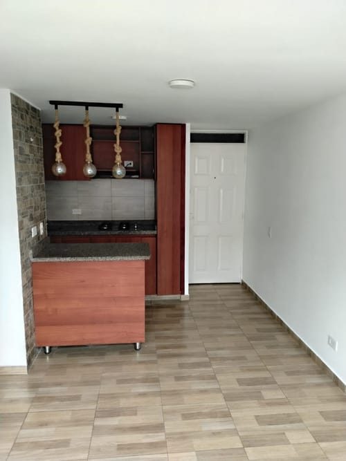 Apartamento de 3 alcobas en arriendo en Cedritos, Bogotá, 47 m² · foto 2 de 13