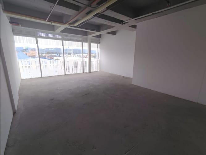 Oficina en venta en Cataluña, Chía, 46 m² · foto 2 de 5