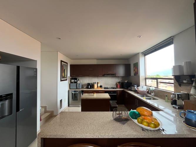 Apartamento de 3 alcobas en arriendo en Camino De Arrayanes, Bogotá, 230 m² · foto 9 de 24